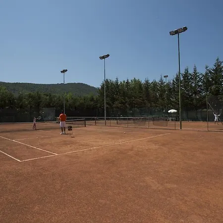 Ξενοδοχείο Miralaghi Family & Sport